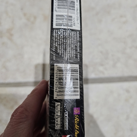 Rich Dad Audiobook Sealed CD Robert Kiyosaki Retire Young Retire Rich New - Picture 3 of 3